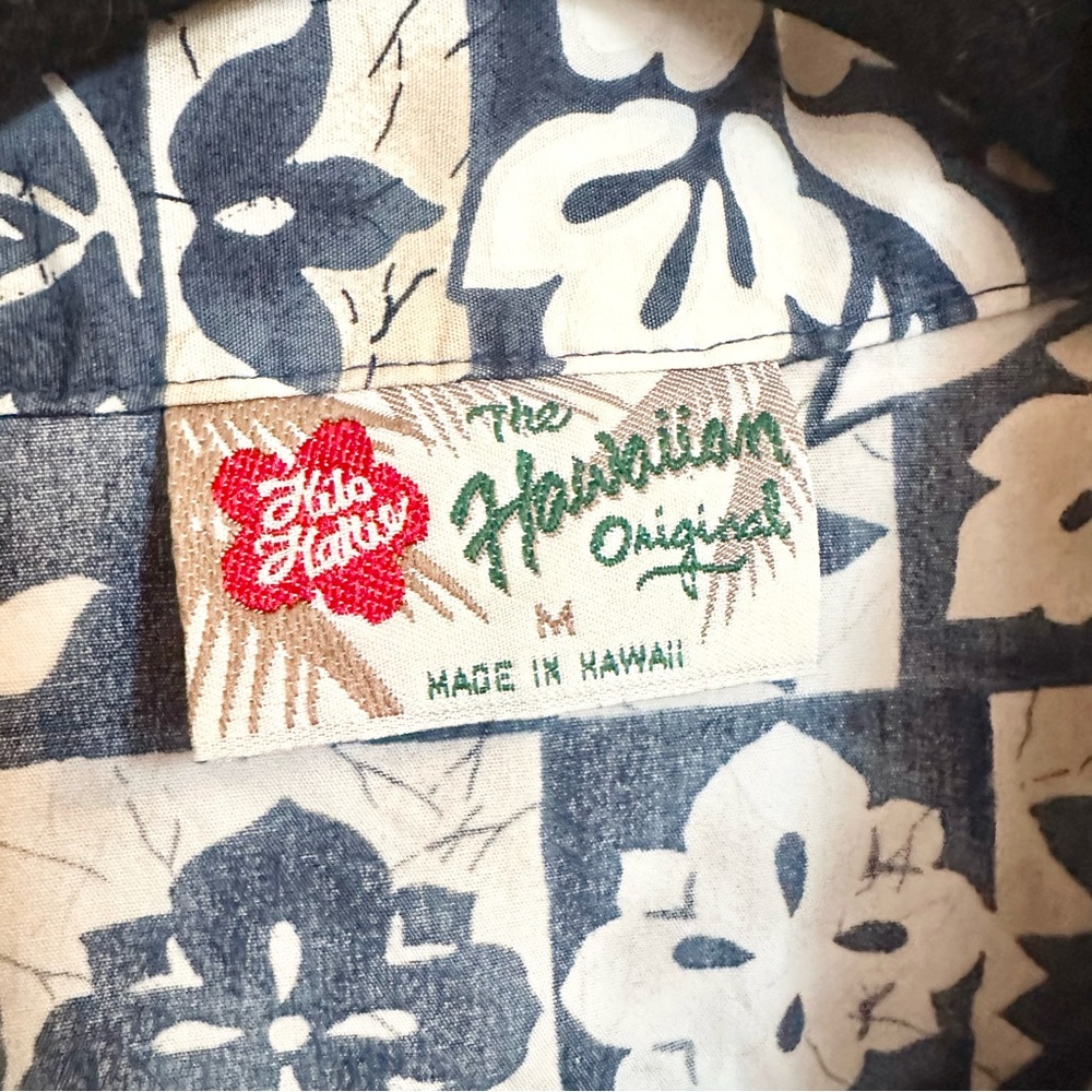 Blue Hawaiian original button up - Picture 3 of 4